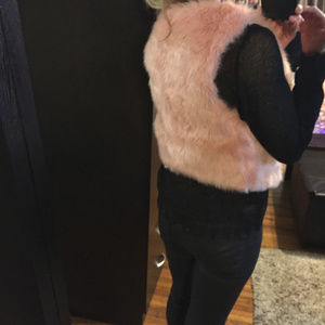 Ark & Co Jackets & Coats - Arc & Co Faux fur blush vest. S Ark & Co Jackets & Coats - Arc & Co Faux fur blush vest. S